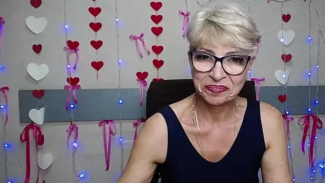EllaBonito on StripChat 