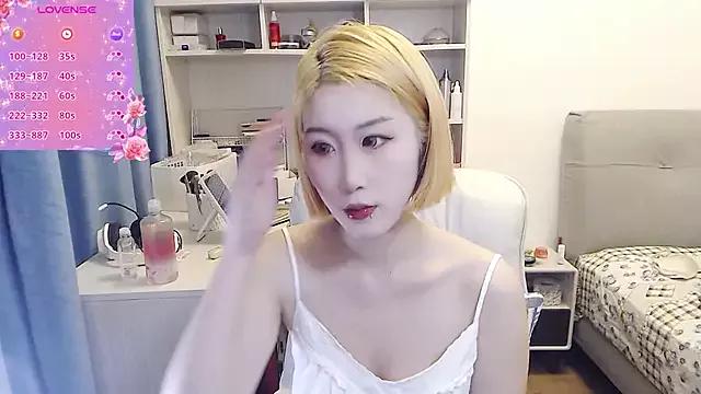 liliya_x on StripChat 