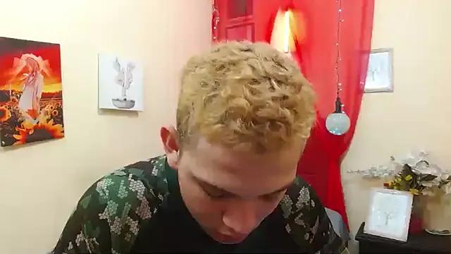 luccasbigcock on StripChat 