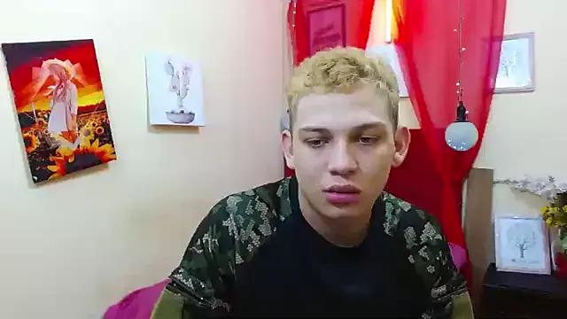 luccasbigcock on StripChat 