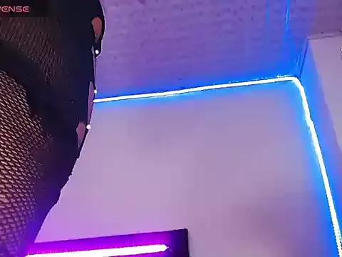 samanthaatt on StripChat 